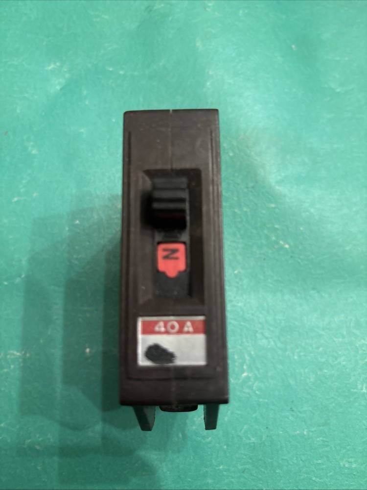 Wadsworth 40 AmpOne Pole Breaker Continuity Tested