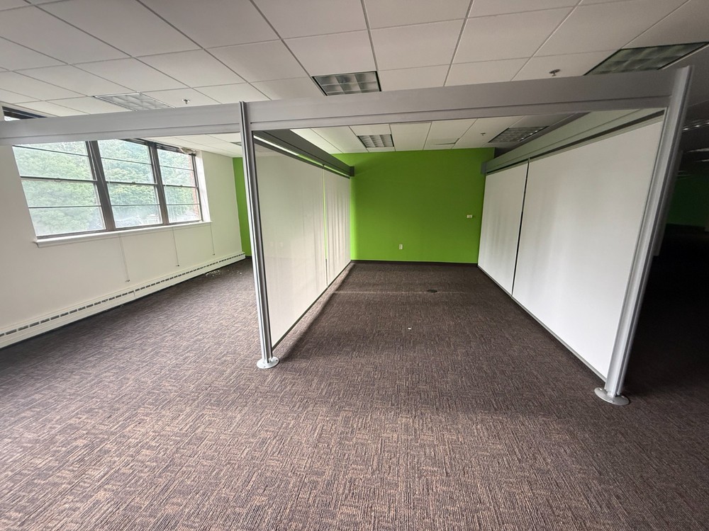 Modular Office Partition Curtain and Frame