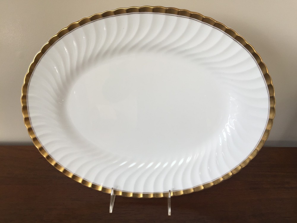 Minton GRANADA 15” Oval Serving Platter H4687