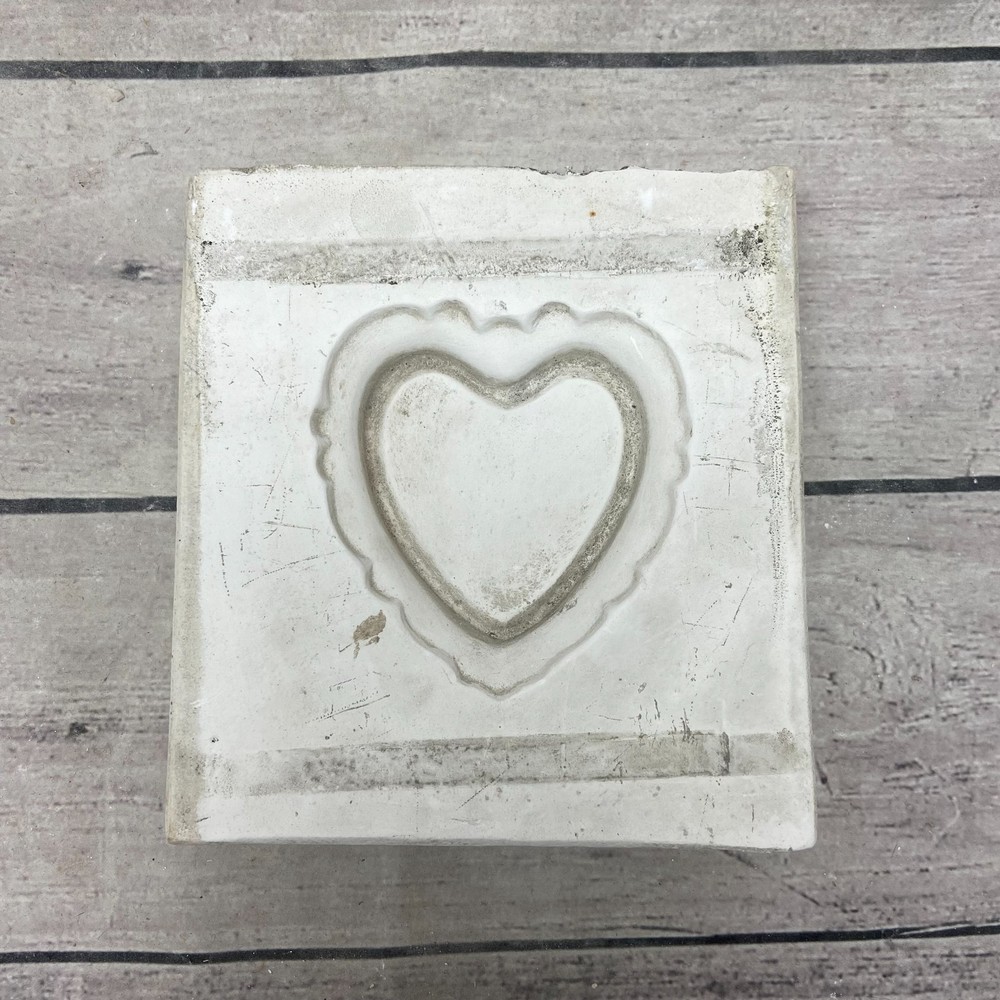 Unbranded Ceramic Casting Mold Heart Dish