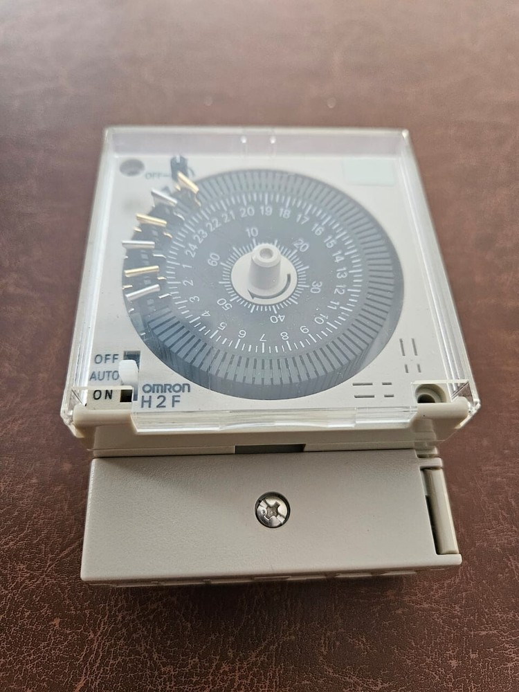 OMRON H2F-DF Time Switch