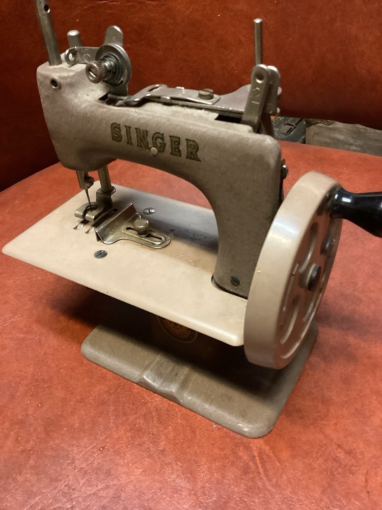 Miniature Singer Sewing Machine