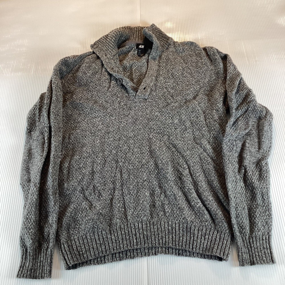 H&M Mens Sweater Long Sleeve Sz L Large Pullover Solid Collared Soft Warm
