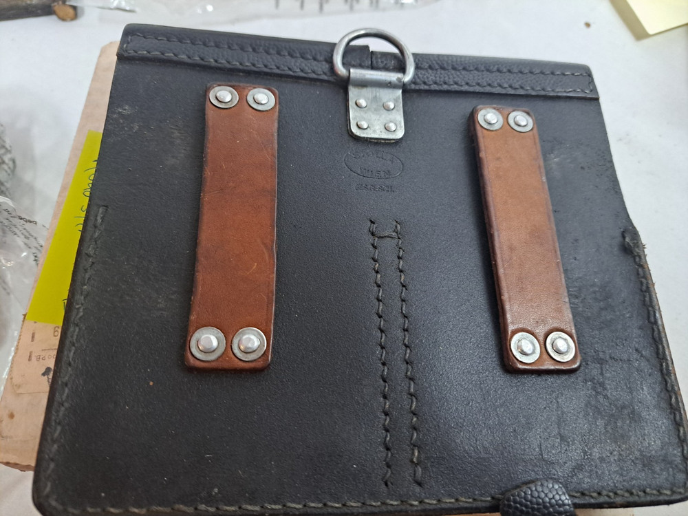 vintage Leather Double Speed Loader Case