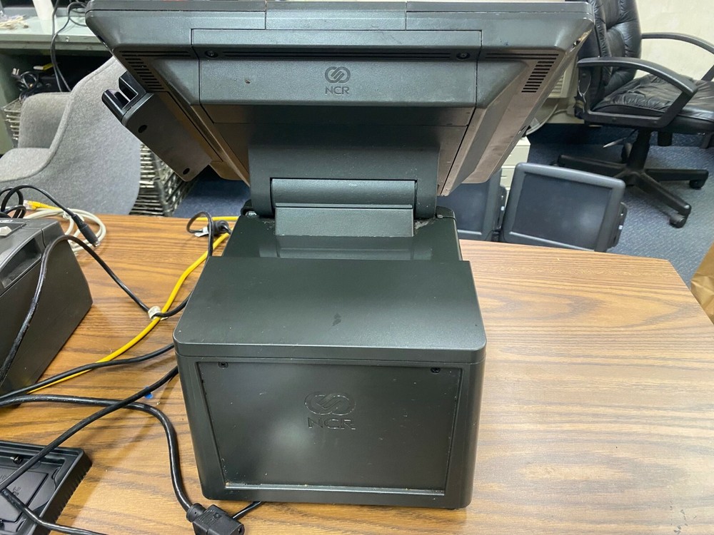 NCR POS Terminal 7403 15” Display with NCR Printer