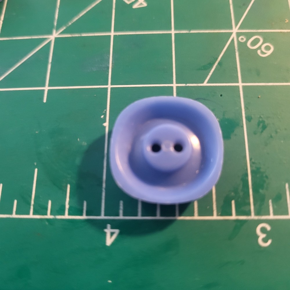 Colt # 7 button medium blue conf pattern 3/4" excellent square rippled edges