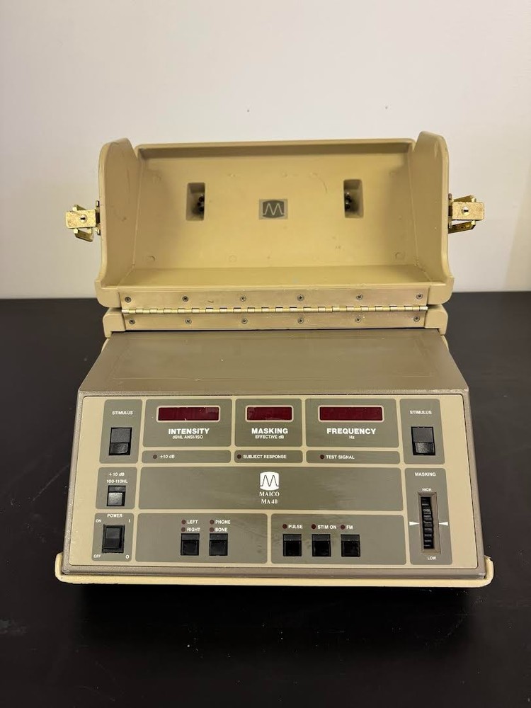 Maico MA 40 Audiometer with Headset