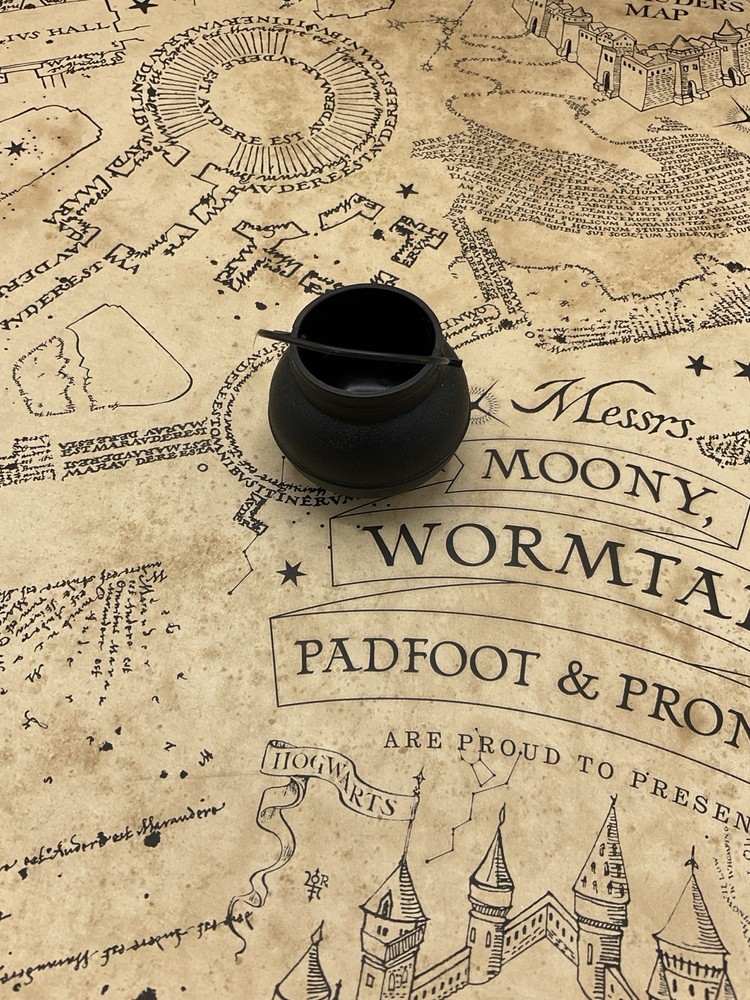 Harry Potter Mini Plastic Cauldron Geek Gear