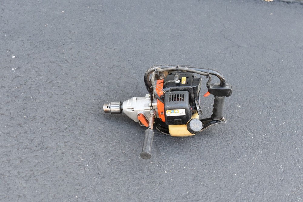Tanaka 270PFR Gas Powered Reversible Drill