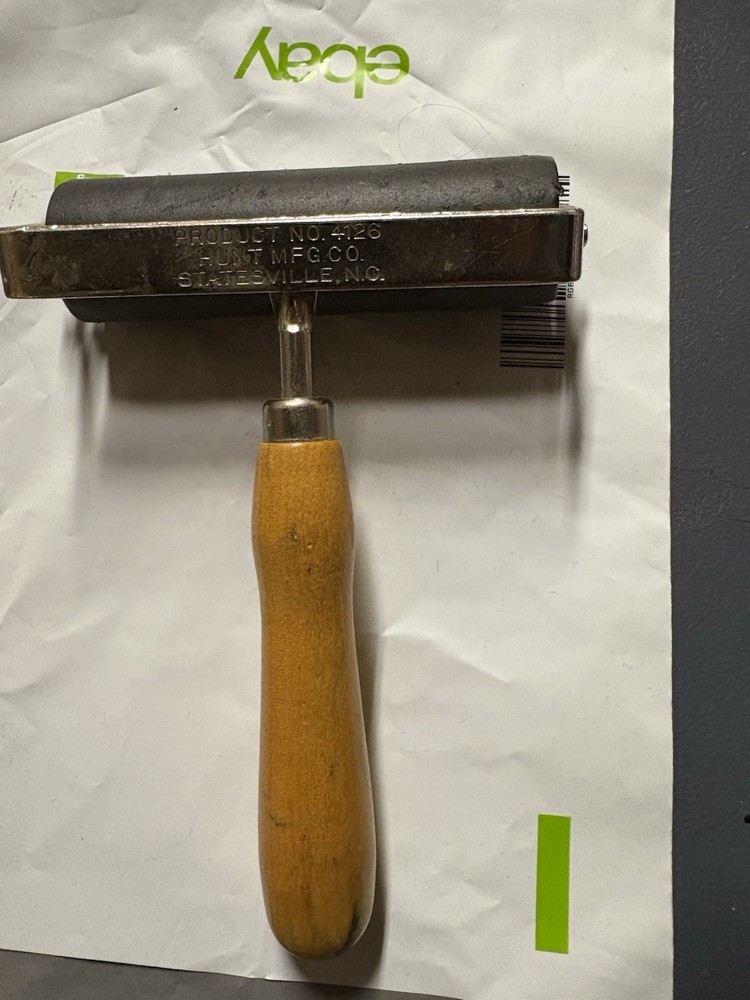 Hunt Mfg Co Rubber Roller - 4 Inches. Old Time Ink Roller