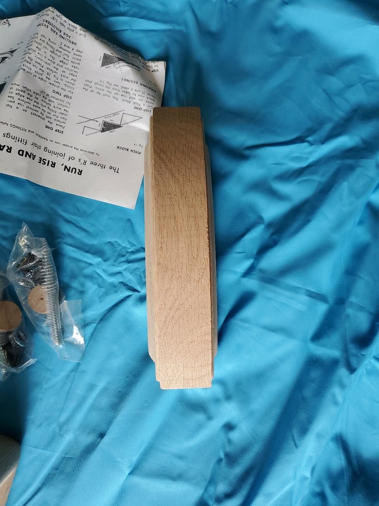 Rh U Shaped Goodenecks Riser Oak 7295
