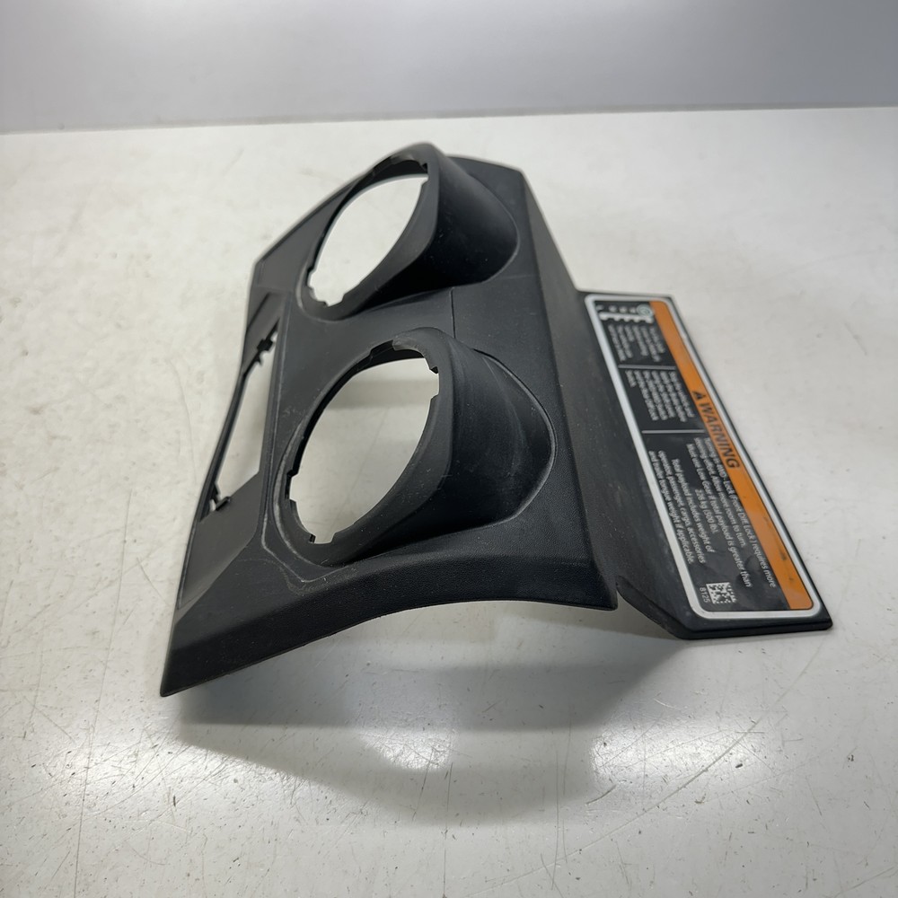 Central Grille Support - 2024 Canam Defender HD10 Limited
