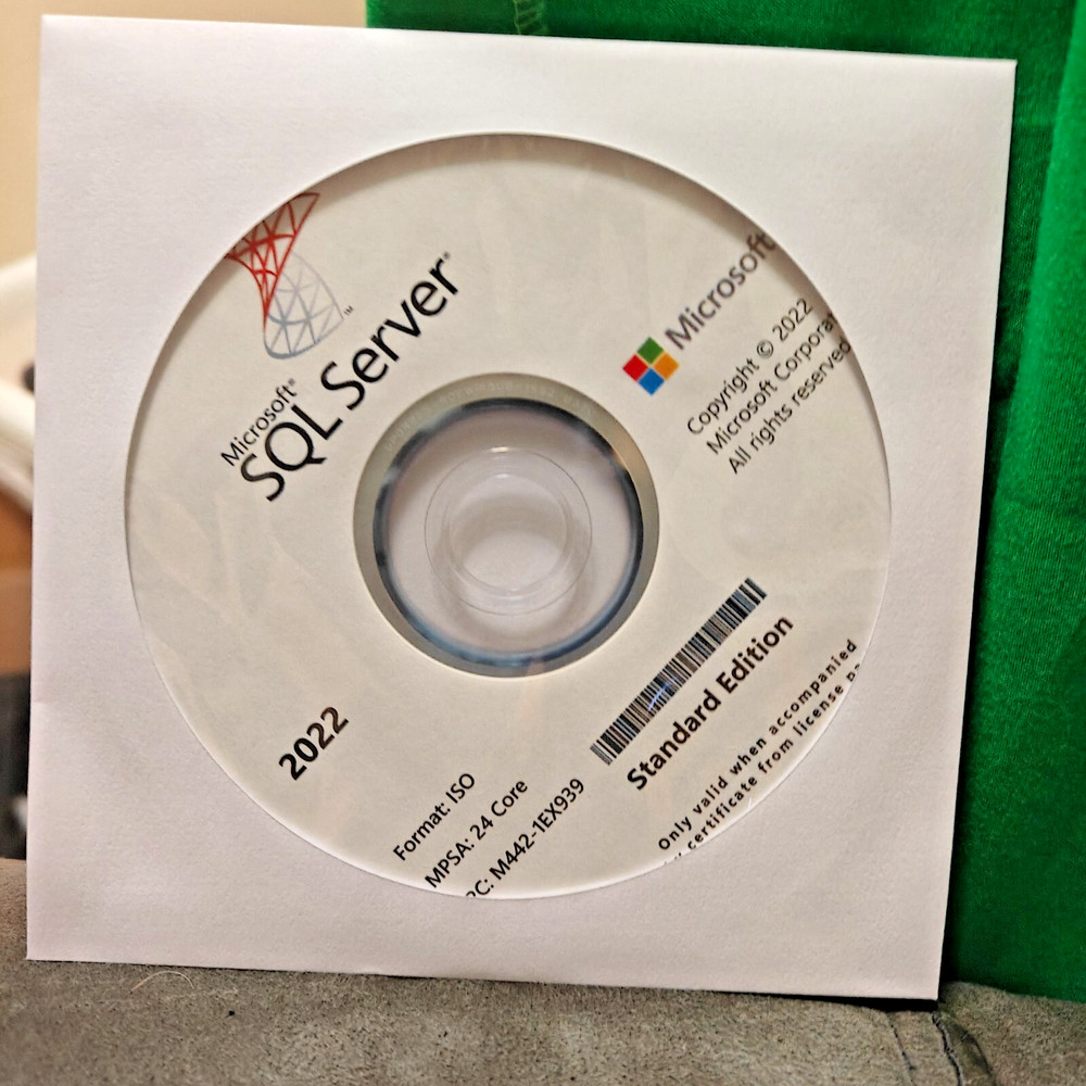 Microsoft SQL Server 2022 Standard Core Edition, 24 Core License (Unlimited CAL)