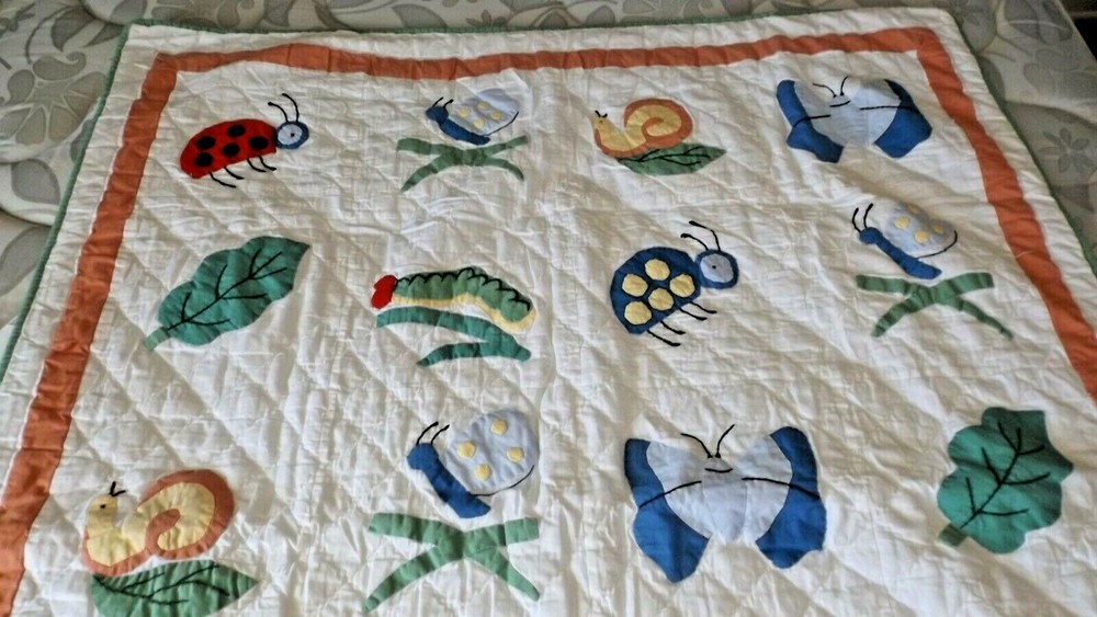 PDK Country Collection Handcrafted patchwork throw wall hanging with rod pocket