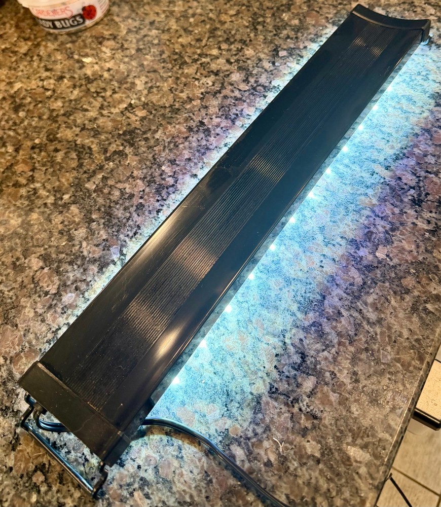 Aqueon Optibright Plus LED Lighting System 18" - 24" (Remote Controlled)