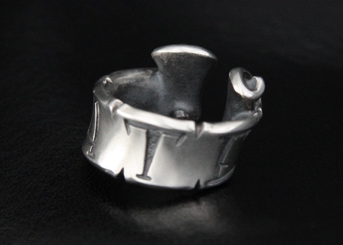 RAT RACE Message Ribbon Ear Cuff 'HATE' Silver (Single)