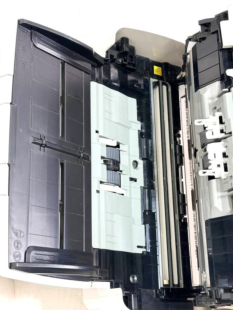 Fujitsu Fi-6240 Flatbed Duplex Document Scanner