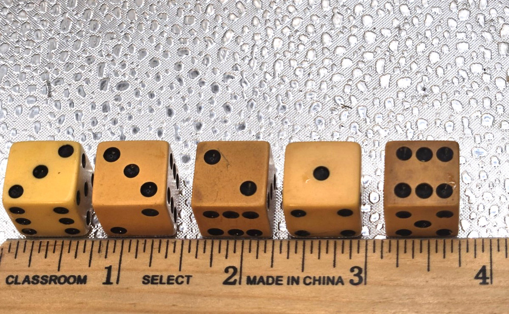 Old Butterscotch Bakelite  5/8" dice -5 Dice