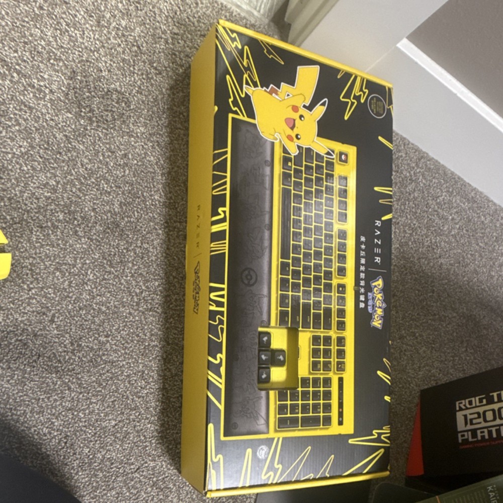 Razer Pokémon Pikachu Edition Wireless Gaming Keyboard & Mouse Bundle - Yellow