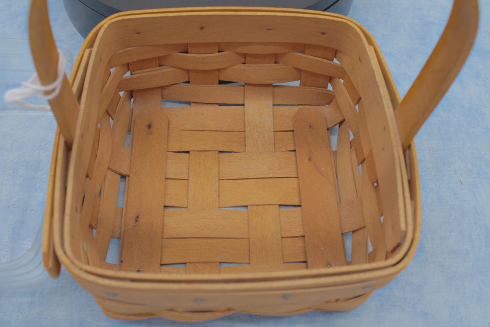 Longaberger 2002 Basket – 5.5"x5.5"x6" Fixed Handle with Protector