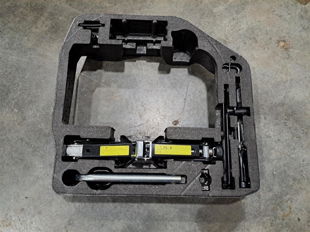 2012 A5 Audi Jack Sku#4210327