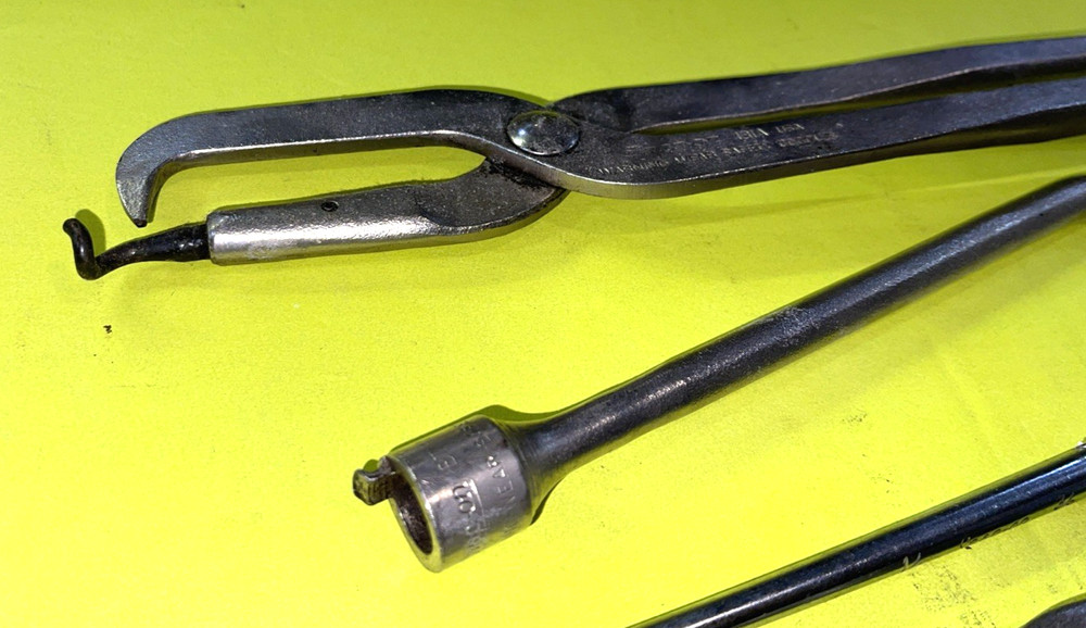 SNAP-ON TOOLS 6 PC. BRAKE SPRING PLIERS, TOOL,ADJUSTERS, BLEEDER, RETAINER TOOLS