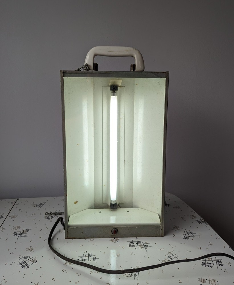 Good Lite Visual Acuity Chart Reflected Model A LIGHT ONLY