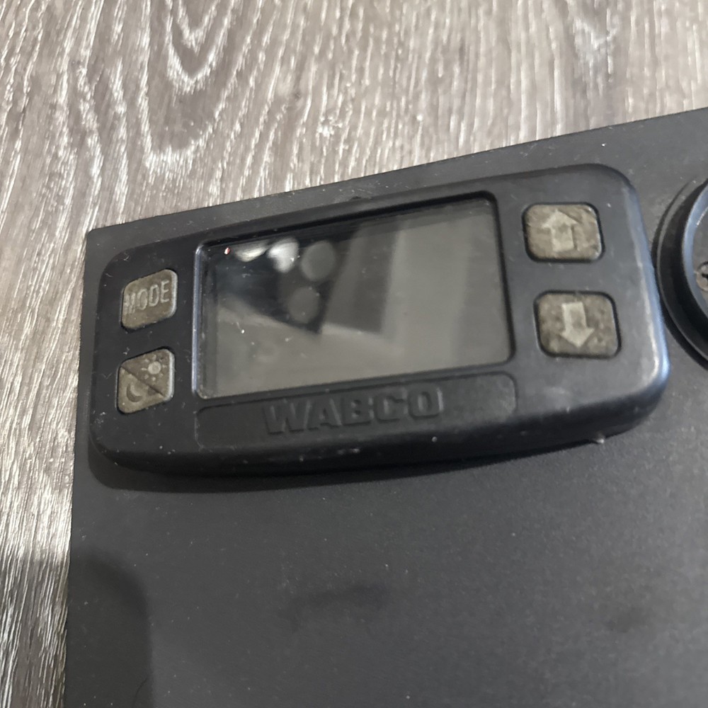 Freightliner Switch Panel Dash Panel - 22-60660-000