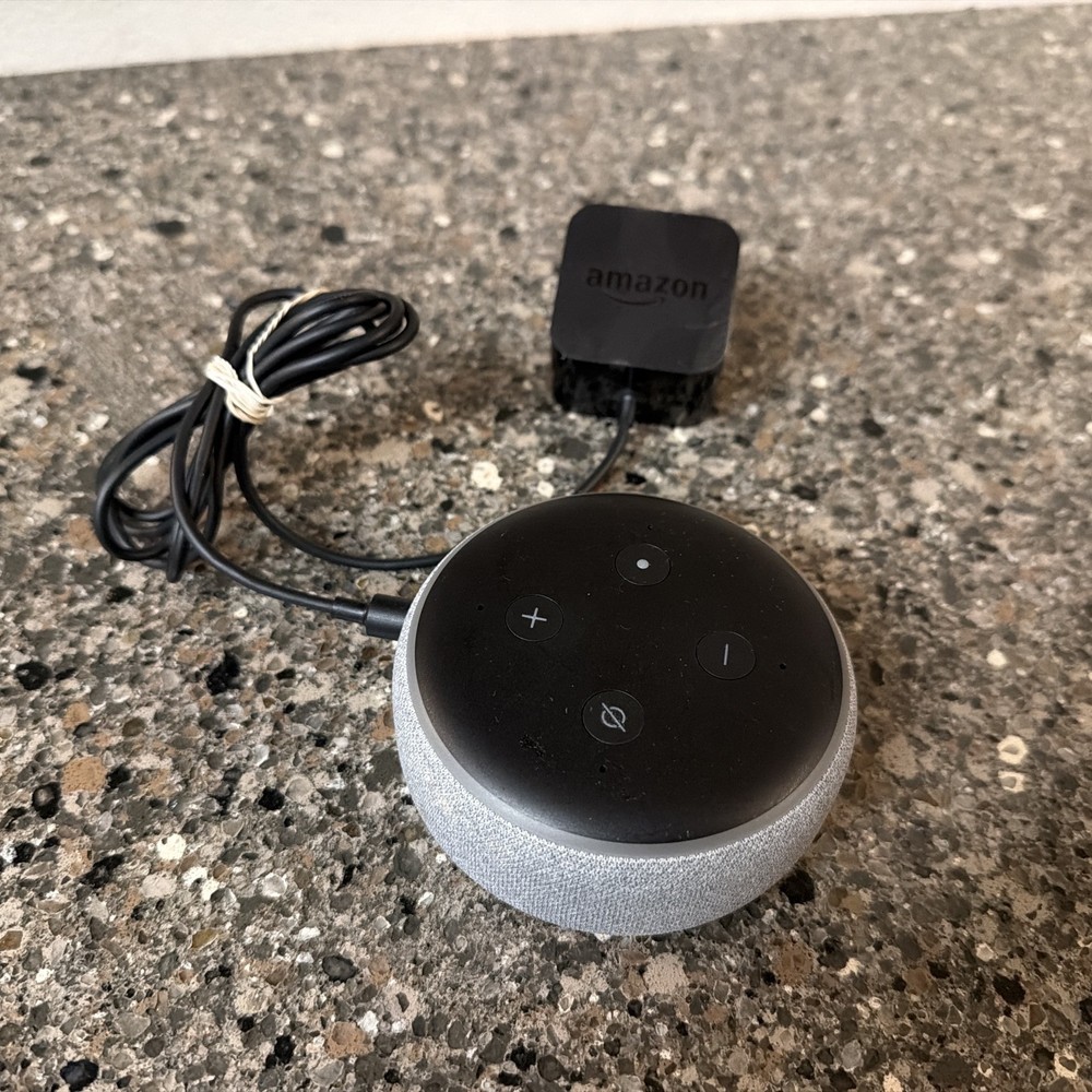 Amazon Echo Dot 3rd Generation Model C78MP8 Heather Gray Excellent Condition