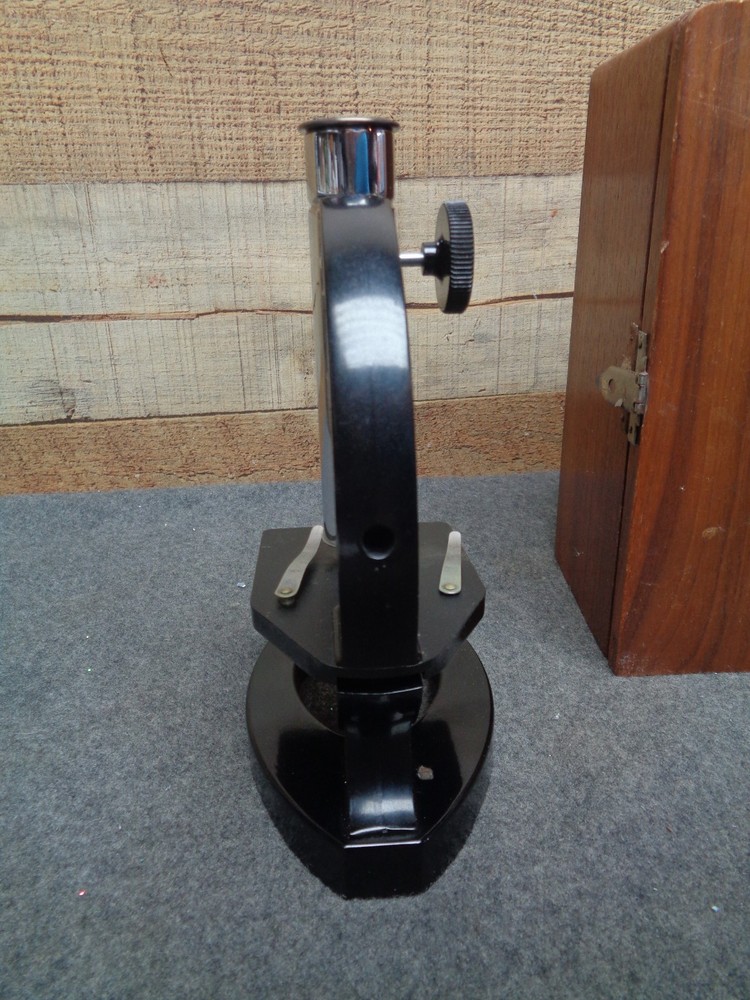 Bausch & Lomb Model R Student Microscope w/ Box & Micro Data Cards