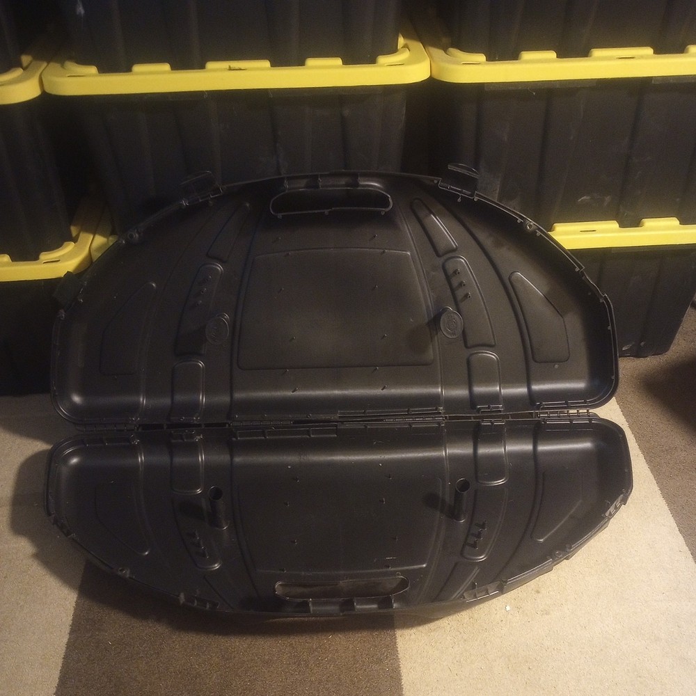 Flambeau Balck Outdoors Compound Bow Case