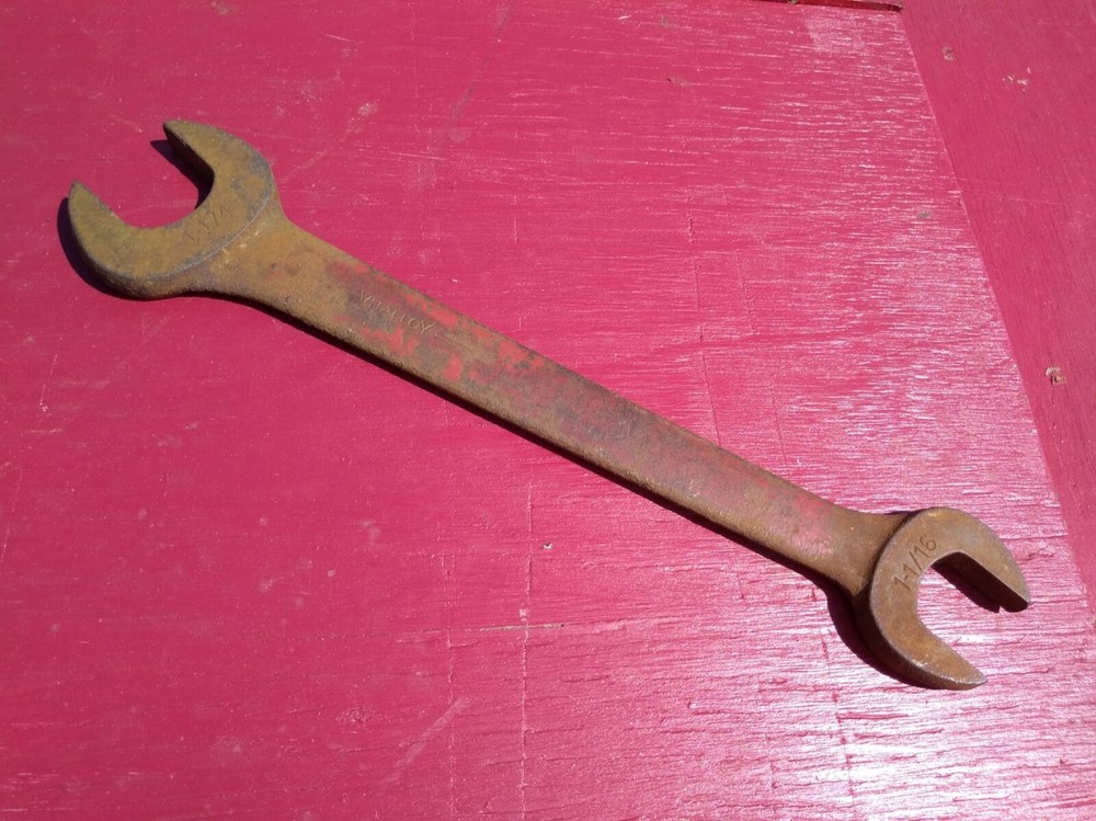 Assorted vintage hand tools lot of 5