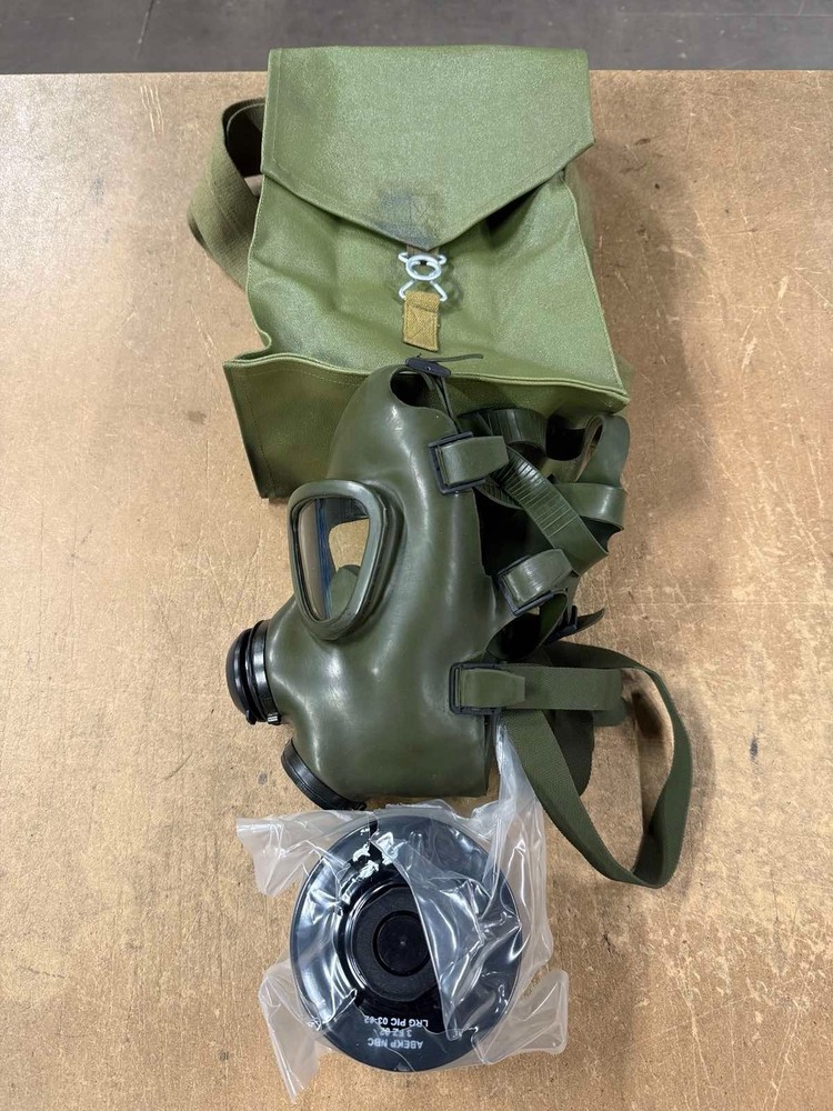 Romanian Gas Mask M74 with filter Size II