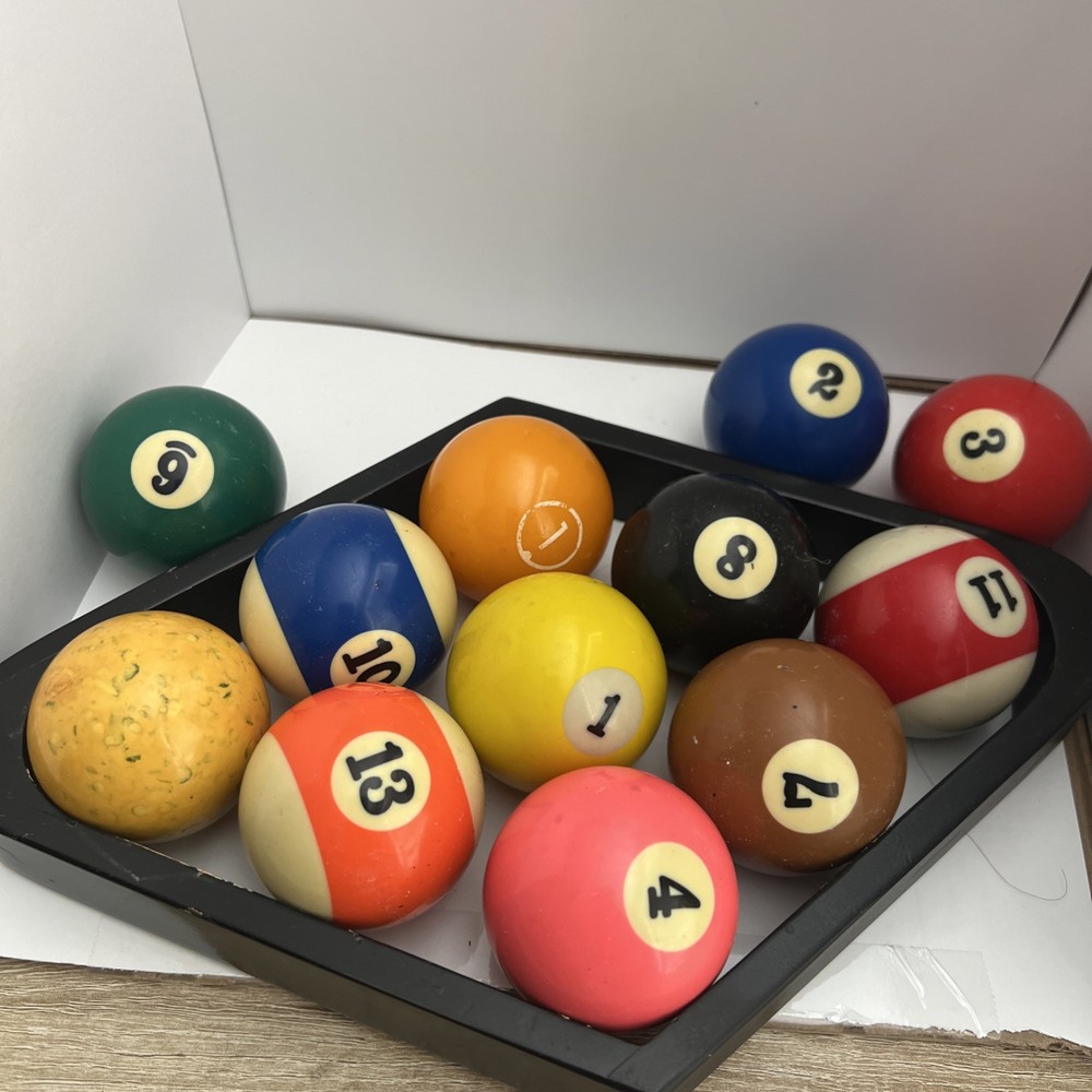 Pool Table Balls Set