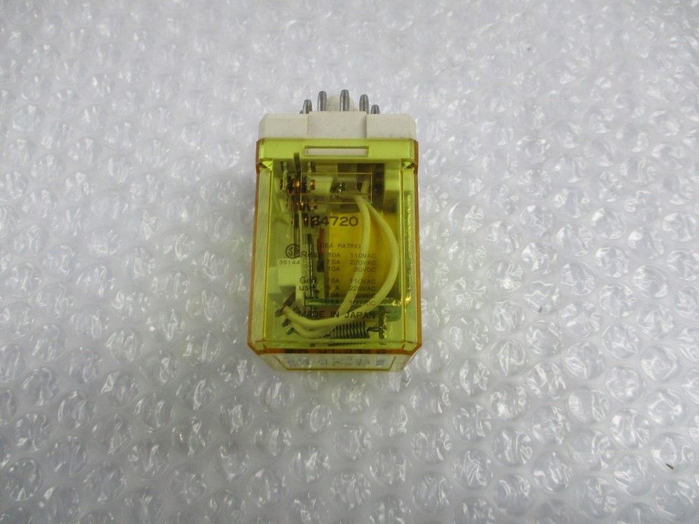 IDEC RR3PA-U RELAY 240V NSNP