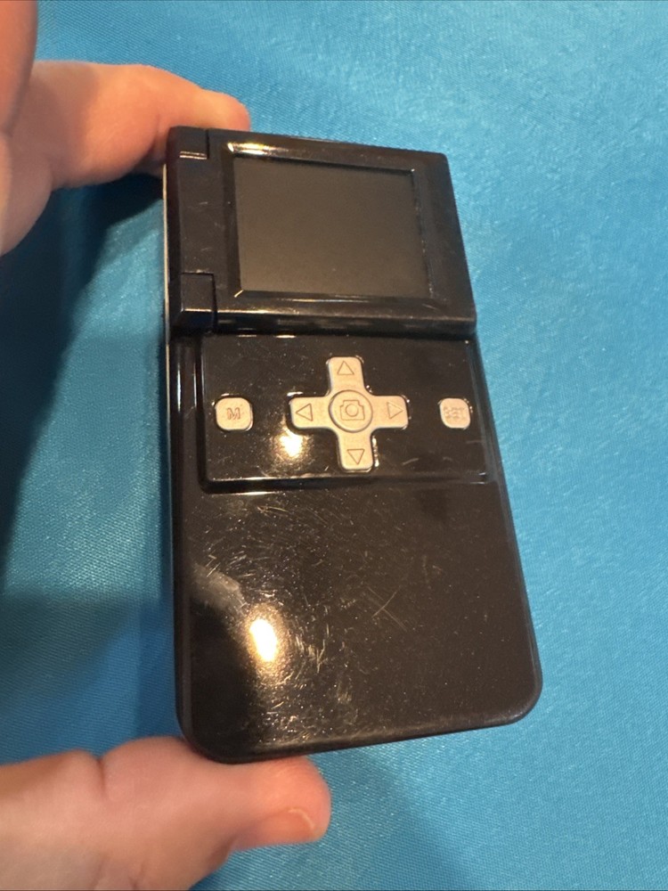 Vivitar DVR-410 Flash Media Camcorder