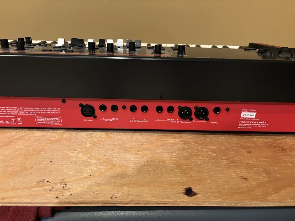 Roland Vstage 88 Note Digital Keyboard W/ 5 Separate Tone Controls