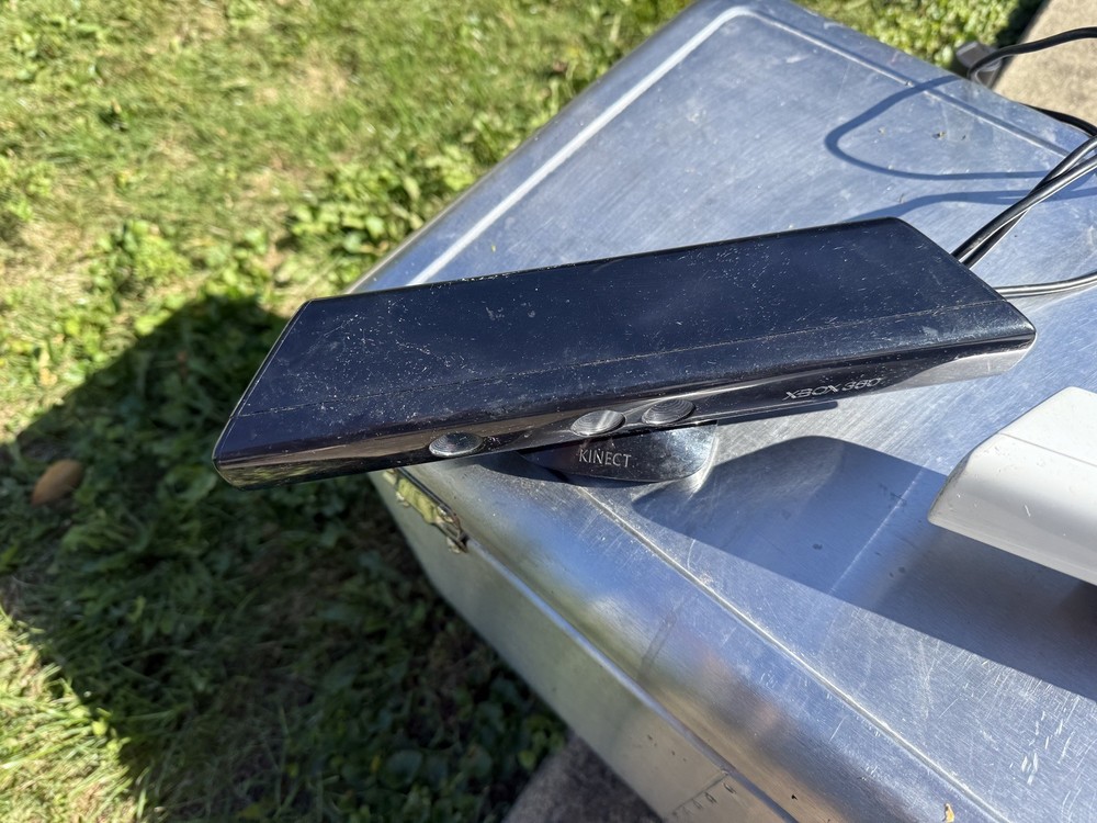 Microsoft Kinect Sensor Bar for Xbox 360 Genuine OEM Model