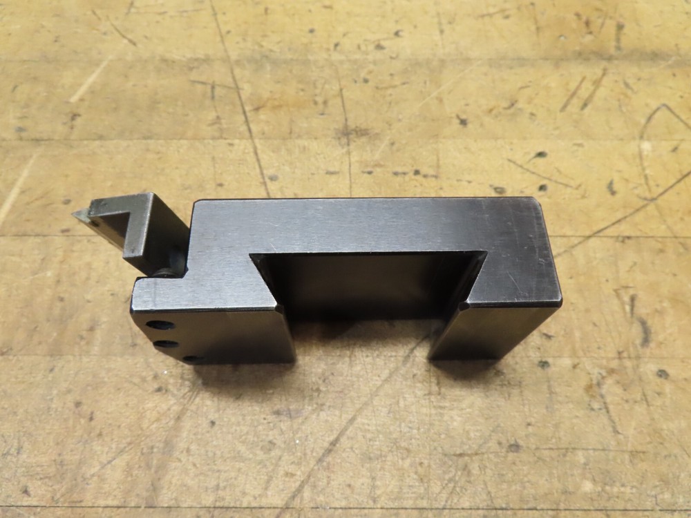 Aloris CXA-8 quick change threading tool holder