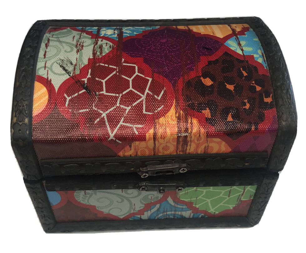 mini trunk with leather trim