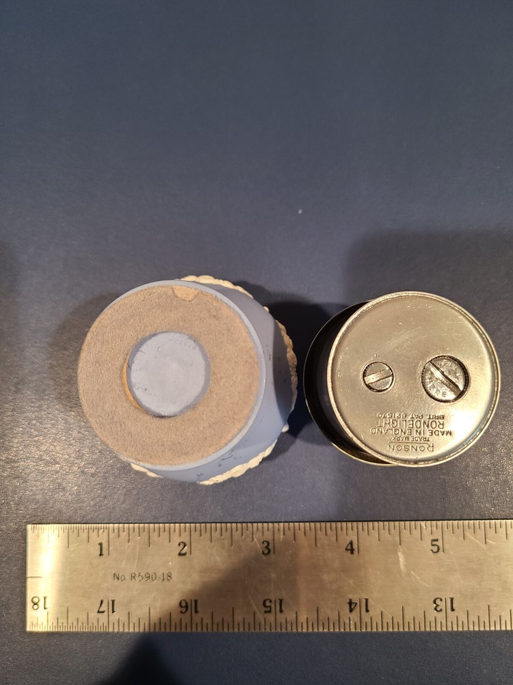 1954 Wedgewood Ronson Imperial Table Lighter