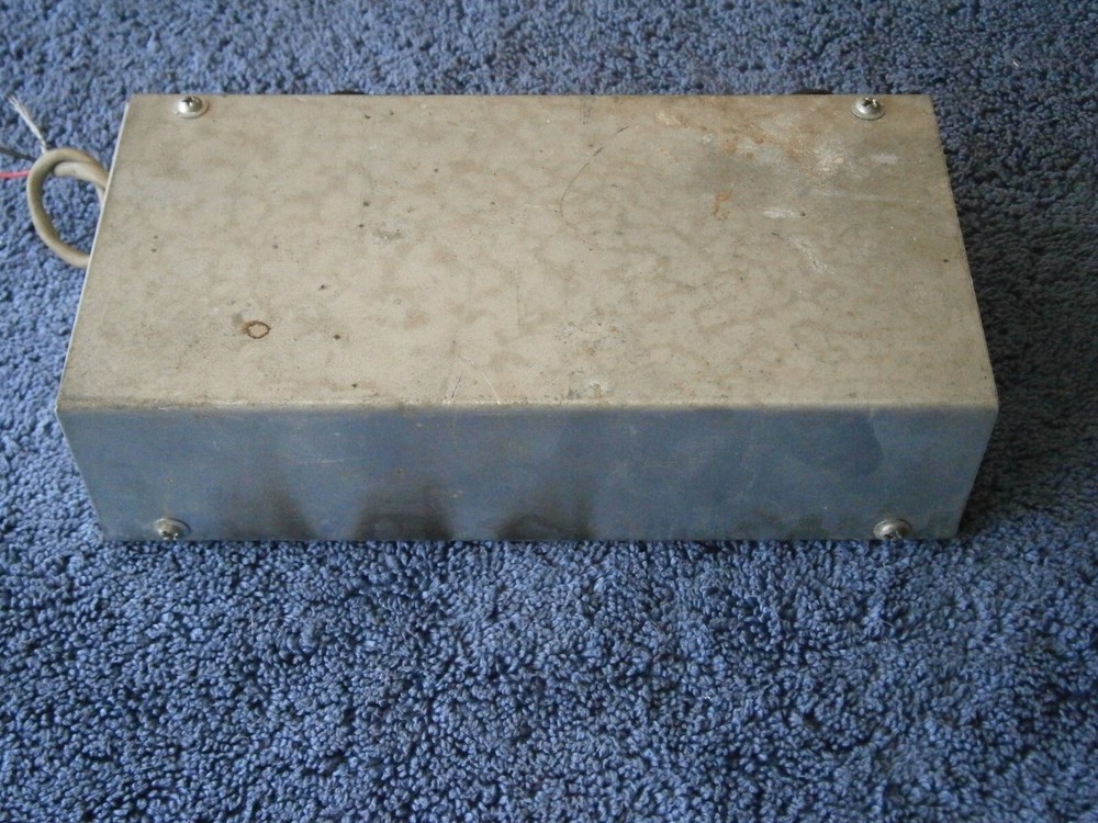 3 CHANNEL PREAMPLIFIER, WELL MADE WITH THREE INPUTS AND ONE OUTPUT...