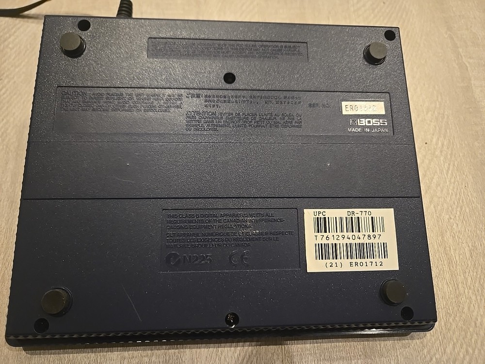 Boss DR-770 Dr. Rhythm Programmable Drum Machine, Built-in Effects, Digital. Ac