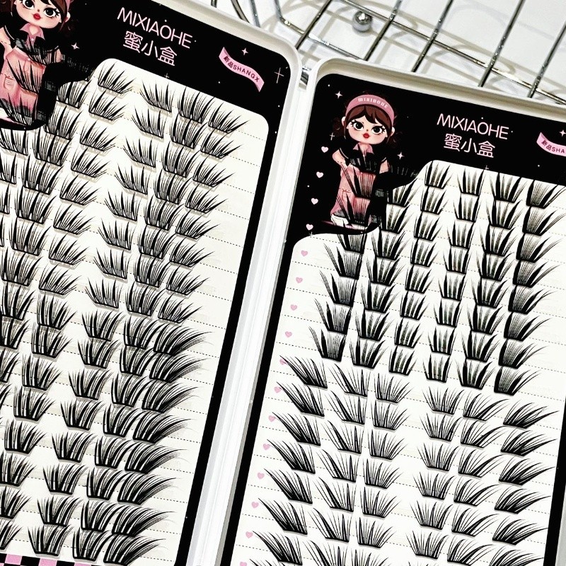 Thin Strip Fox Style Mixed False Eyelash Book – 4-in-1, 32 Rows, Glue Type
