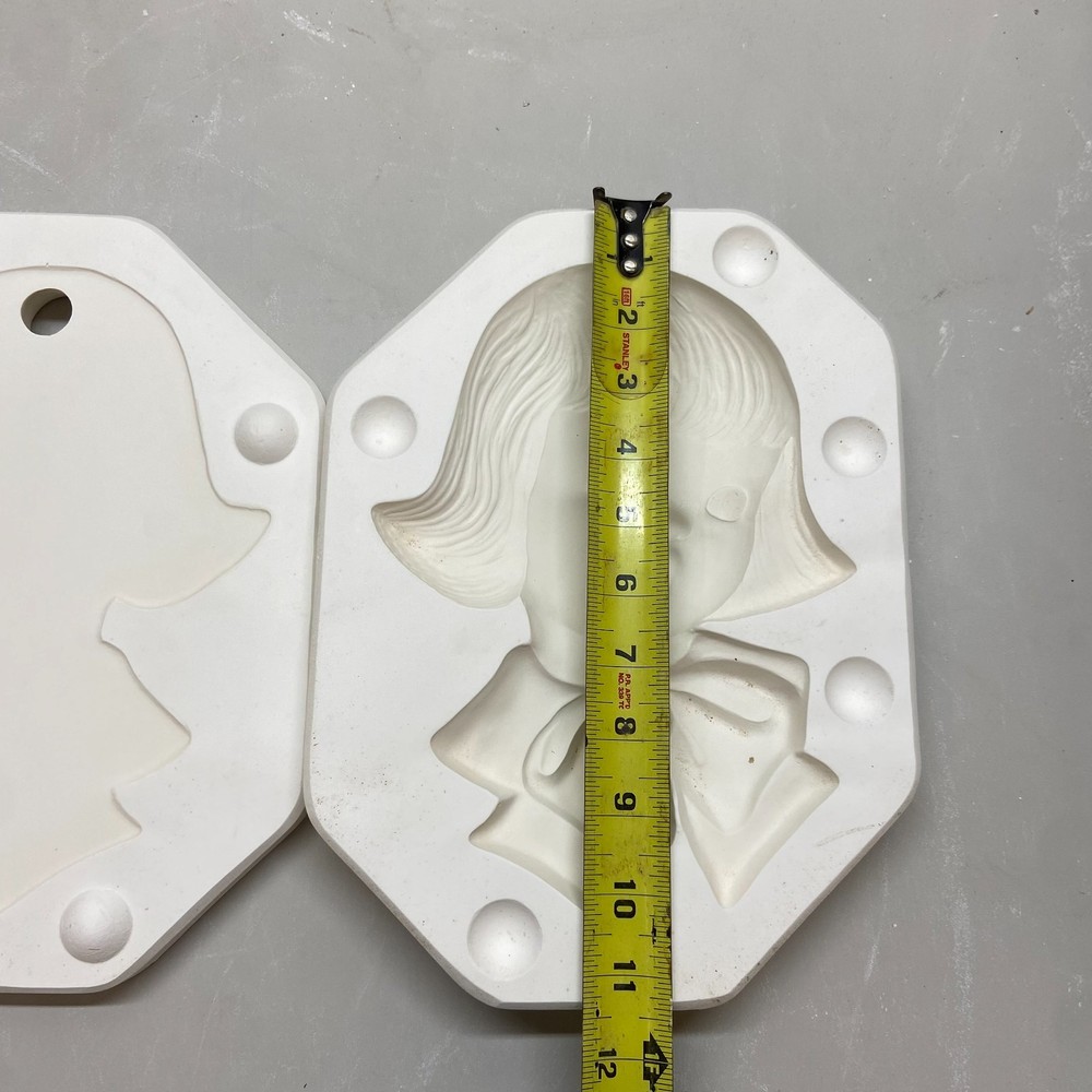 Ceramic Slip Casting Mold Girl Caroler #855