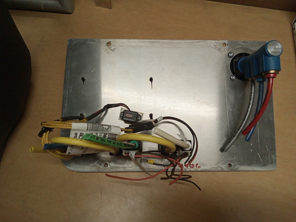 Freightliner A06-40924-001-E Dash Panel Cluster