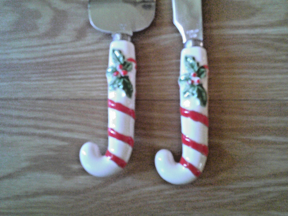 Holly Candy Cane 2 Piece Dessert Servers 12" & 10"