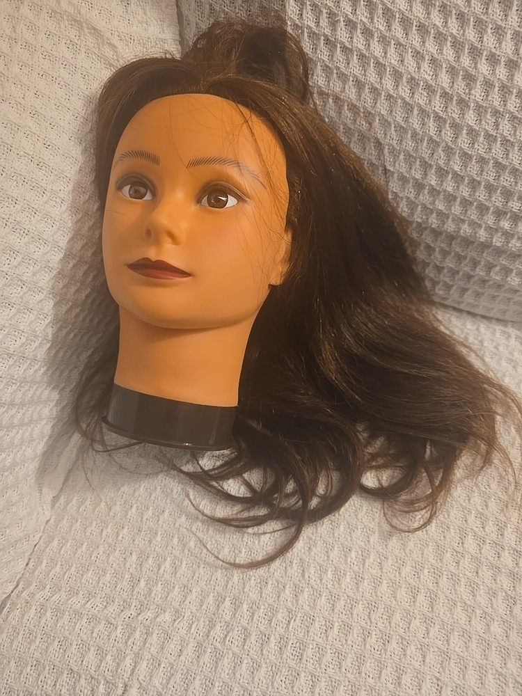 Mannequin Head Brown For Student Trainer