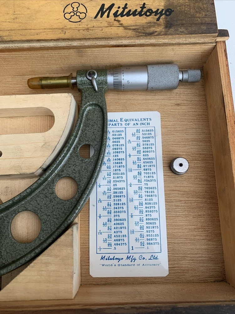 MITUTOYO NO. 103-220 MICROMETER 5-6" .0001" Resolution