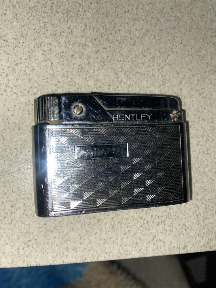 vintage ronson Bently Cigarettes lighter